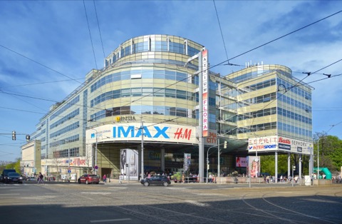 Vinohrady: IMAX, Kafkas Grab & Bauernmarkt