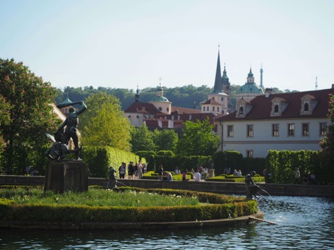 Prag im Sommer: Was tun, sehen & essen