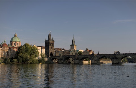 Den richtigen Prag-Stadtführer finden